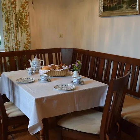 Schricker Apartment *